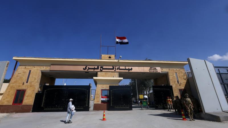 مصر تعلن تمسكها بانسحاب إسرائيل
