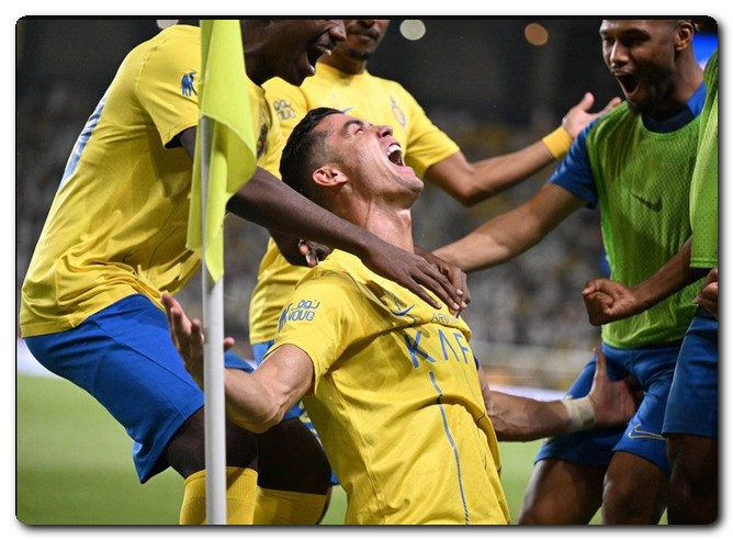 كريستيانو رونالدو يحصد جائزة هداف الدوري السعودي 2023-2024 كريستيانو رونالدو