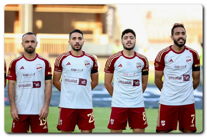 أكرم توفيق اللاعب الأكثر تقييمًا في مباراة الأهلي والداخلية أكرم توفيق
