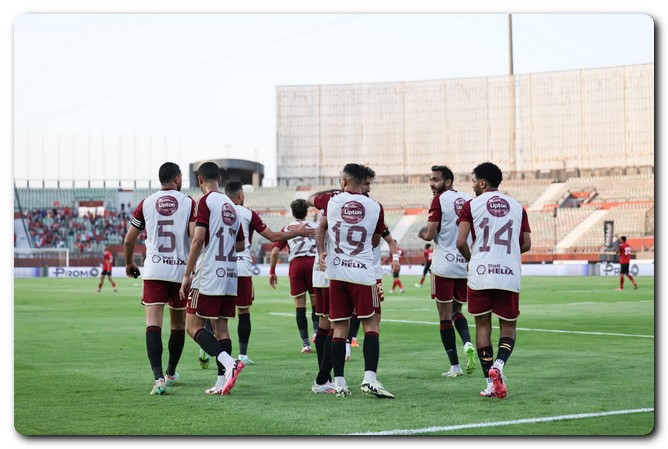 المارد الأحمر يواصل ملاحقة بيراميدز ويصل إلى المركز الثاني من جدول ترتيب الدوري المصري 23-2024 الأهلي يواصل سلسلة انتصاراته