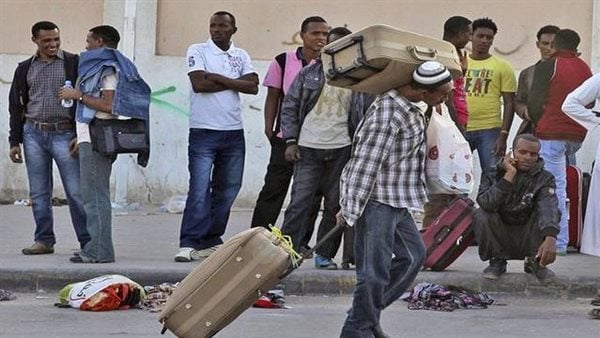 الشروط الكاملة لعمل الأجانب 