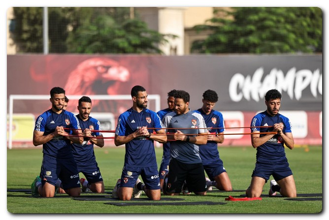الإصابة تحرم عمر كمال من الاستمرار في قيادة الجبهة اليمنى للمارد الأحمر تشكيل الأهلي أمام الداخلية