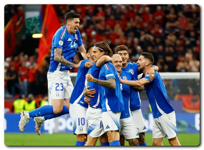 فرص تأهل منتخب إيطاليا