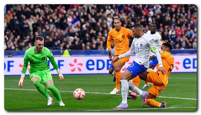 لاعبي منتخب فرنسا
