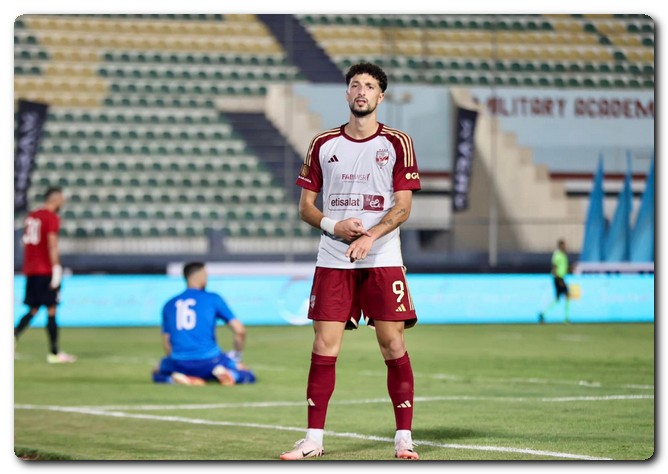 الأهلي يسحق طلائع الجيش في الدور الأول برباعية الأهلي وطلائع الجيش