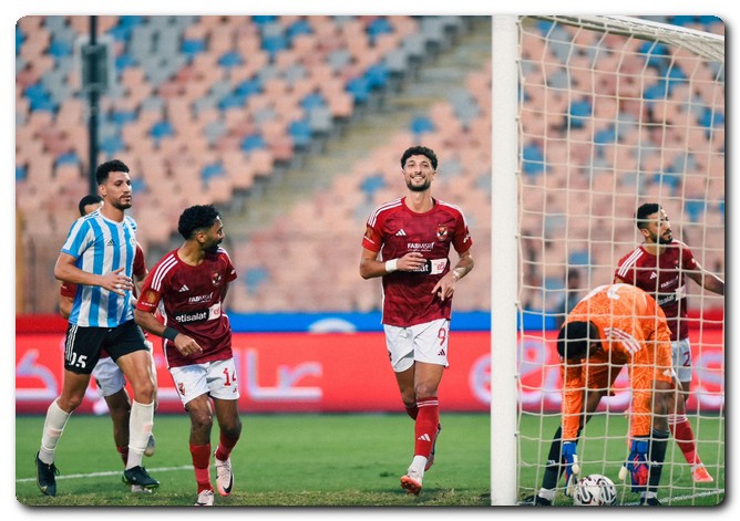 الأهلي يفوز على الداخلية