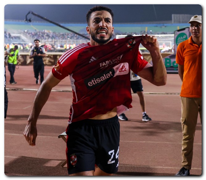 المارد الأحمر يبحث عن فوز جديد على زعيم القناة لحسم لقب الدوري مباراة الأهلي القادمة بعد الفوز على بيراميدز