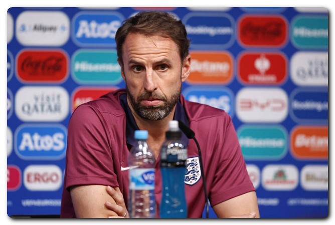مدرب منتخب إنجلترا