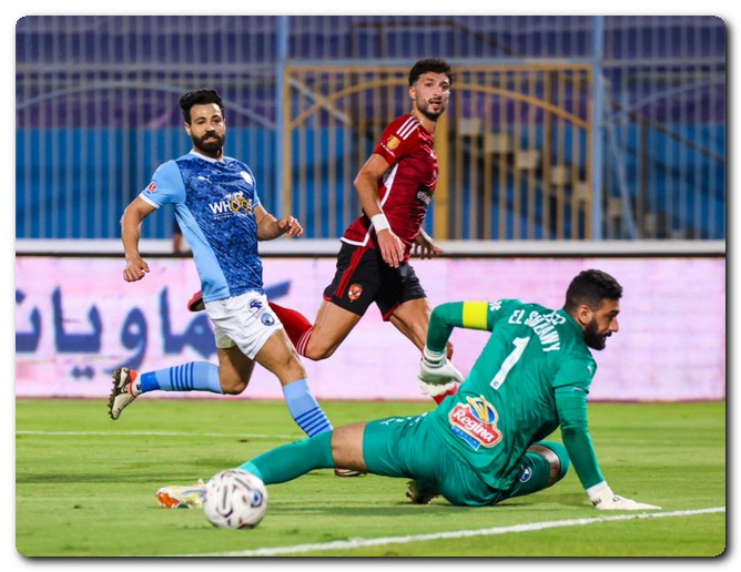 طبيب الأهلي يكشف عن موقف وسام أبو علي من المشاركة بمباراة المصري البورسعيدي مصابين الأهلي