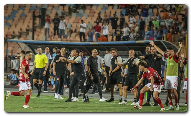 موقف الفريقين من جدول ترتيب الدوري المصري الممتاز 2023-2024 معلق مباراة الأهلي وبيراميدز