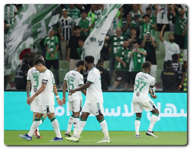 الملكي السعودي يسعى إلى مصالحة جماهيره الغاضبة الهلال والأهلي