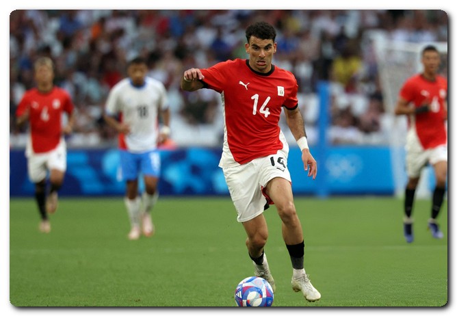 نجم منتخب مصر الأولمبي يخضع للأشعة الطبية لتحديد حجم الإصابة زيزو