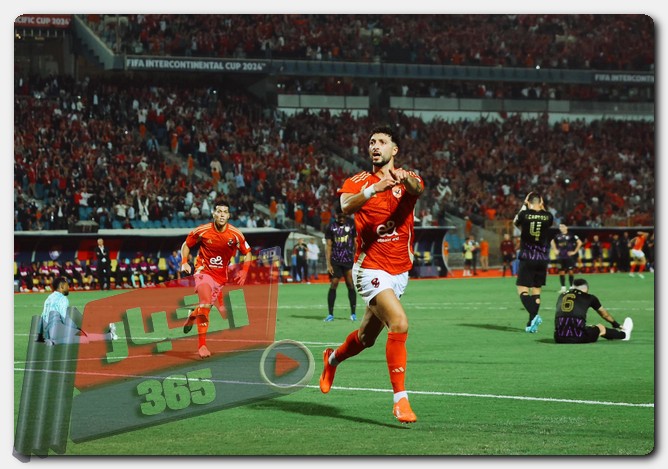 المارد الأحمر يتوج بلقب كأس القارات الثلاثة الأهلي بطل كأس القارات الثلاثة