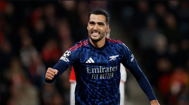 أرسنال يكتسح سلافيا براغ