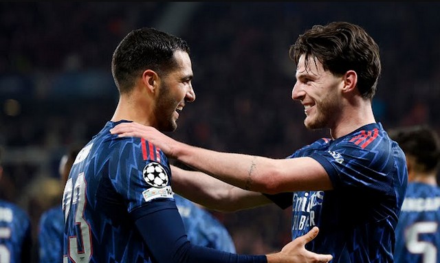 أرسنال يكتسح سلافيا براغ