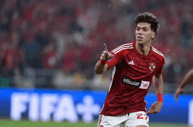 لاعب الأهلي إمام عاشور