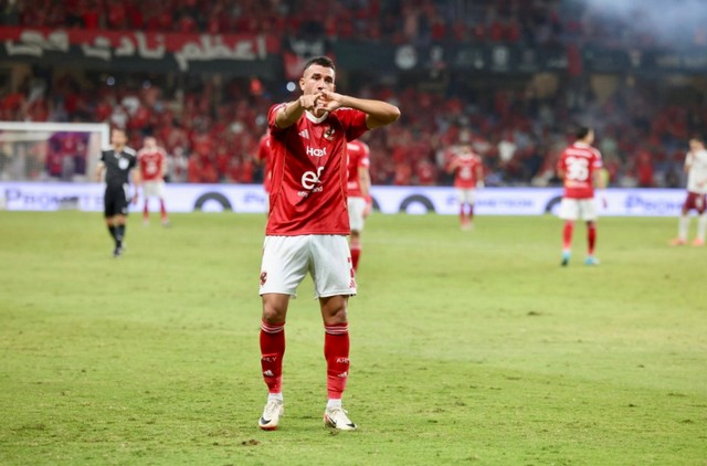 الأهلي يتأهل إلى نهائي السوبر المصري 2025 نتبجة مباراة الأهلي وسيراميكا