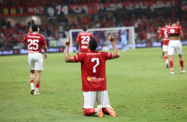 الأهلي والزمالك في نهائي السوبر المصري 2025 نهائي السوبر المصري 2025