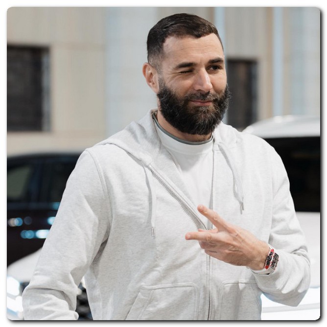 كريم بنزيما